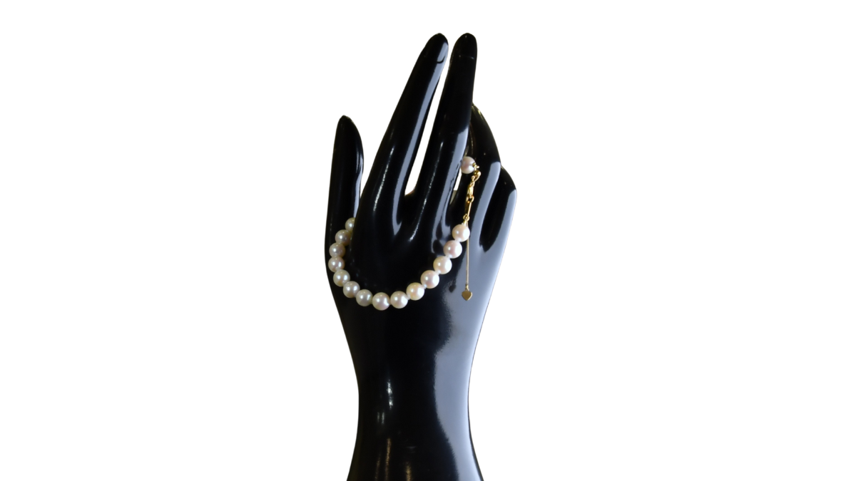 Сувдан бугуйвч