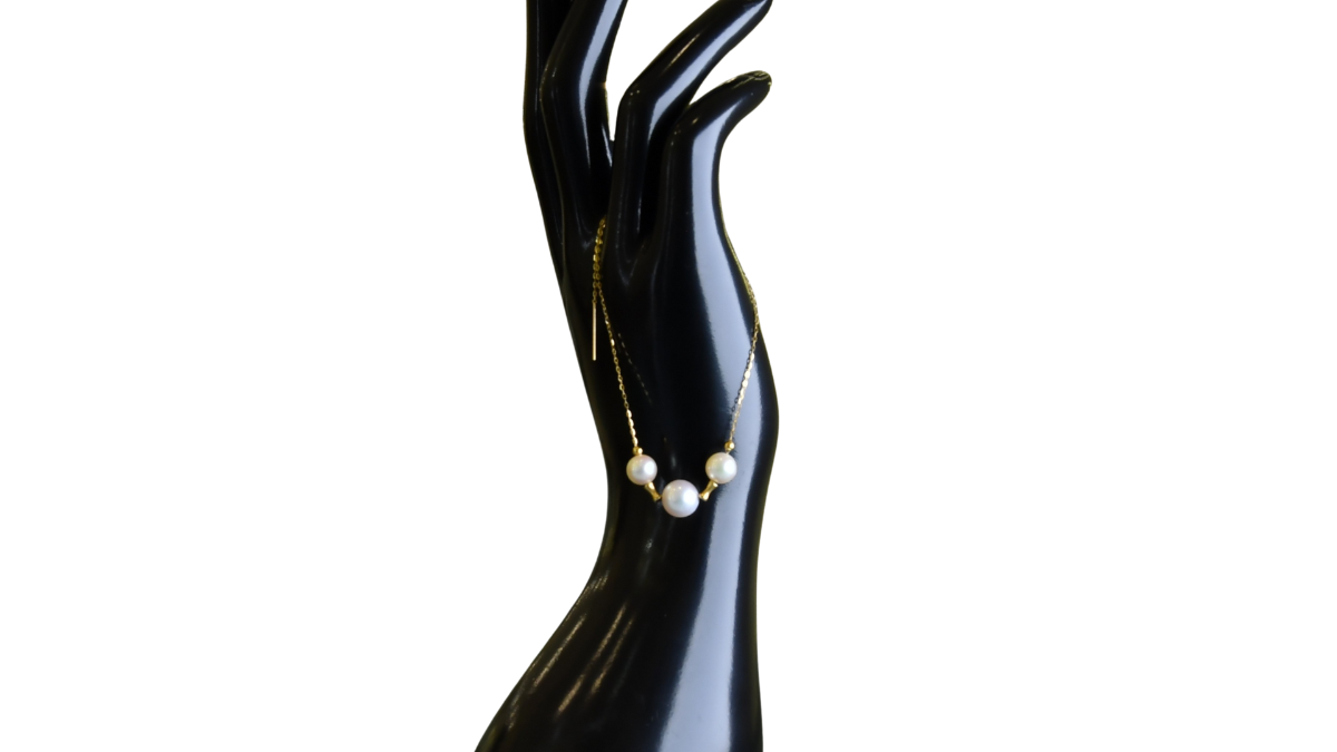 Сувдан бугуйвч